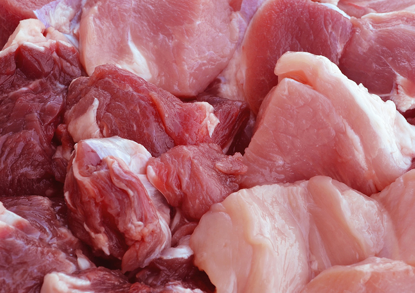 豚肉・鶏肉は全て国産です。小間やブロック、スライスなどご要望の切身でお届けいたします。